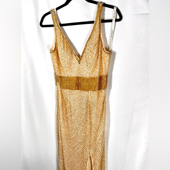 Mac Duggal Beaded V-Neck Evening Gown Gold Size 10 - Picture 7 of 16